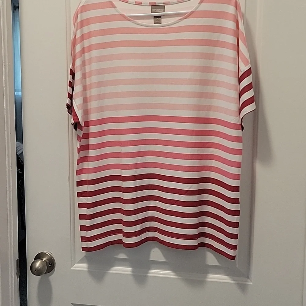 Like new, worn once, dry cleaned top. Chico's brand, variegated pink colors - Picture 2 of 5